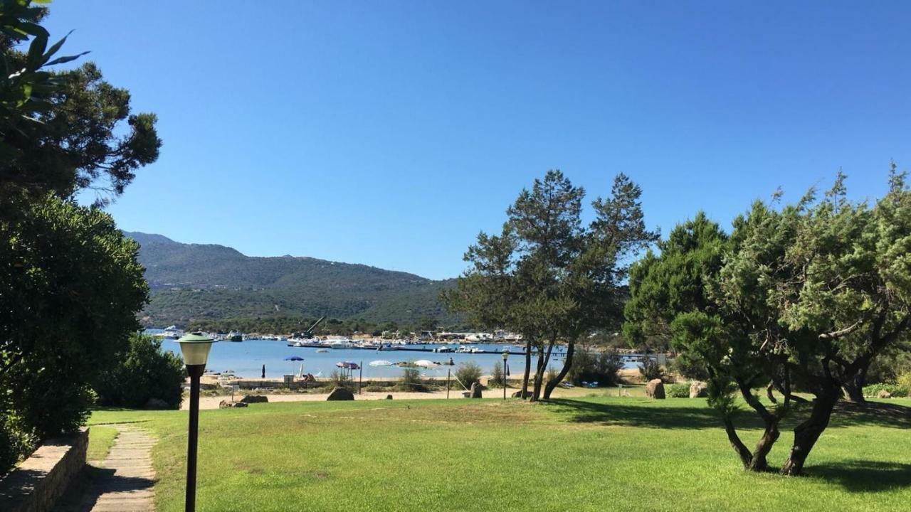 Porto Rotondo Lovely Apartment ภายนอก รูปภาพ